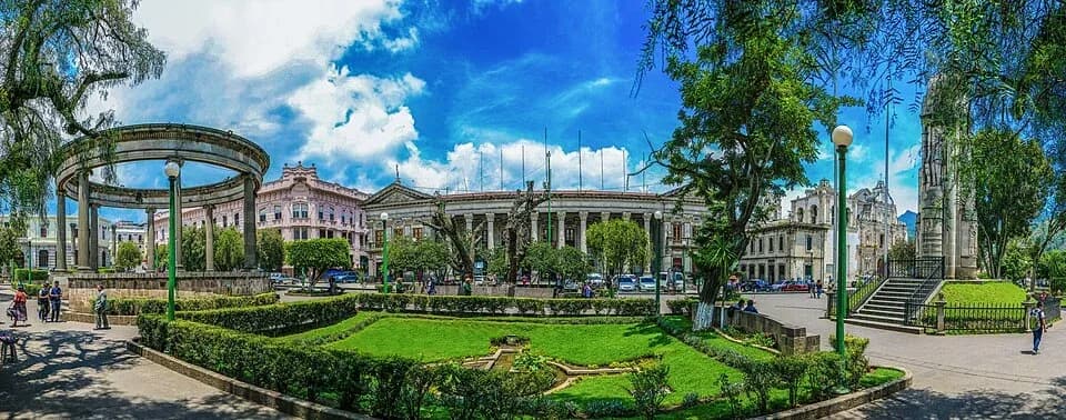 Central park and streets of Quetzaltenango (Xela)